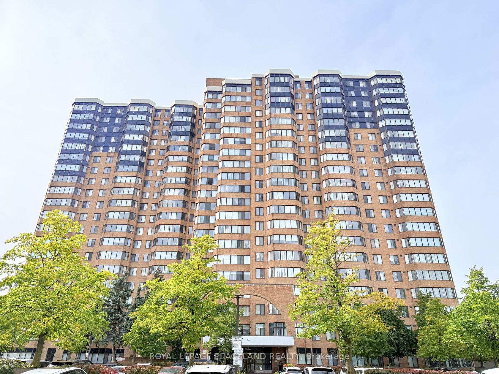 1909 - 80 Alton Towers Circle, Milliken, Toronto 