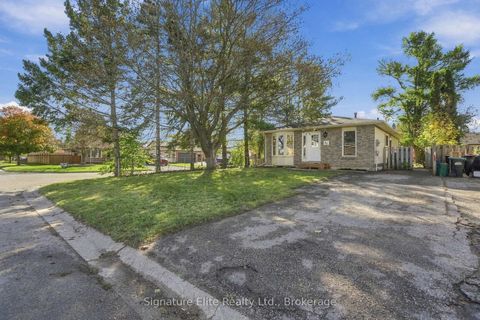 Photo 0 at 44 Bronte Crescent, Letitia Heights, Barrie