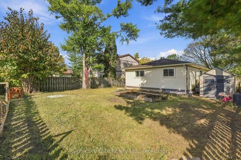 Photo 1 at 44 Bronte Crescent, Letitia Heights, Barrie