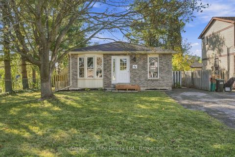 Photo 5 at 44 Bronte Crescent, Letitia Heights, Barrie