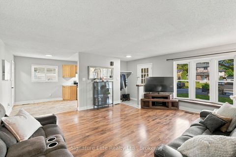 Photo 7 at 44 Bronte Crescent, Letitia Heights, Barrie