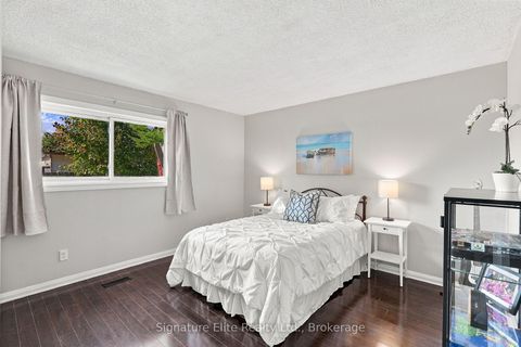 Photo 18 at 44 Bronte Crescent, Letitia Heights, Barrie