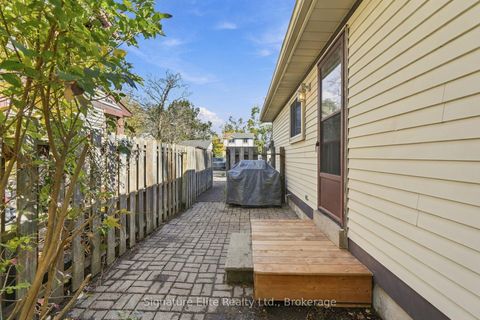 Photo 44 at 44 Bronte Crescent, Letitia Heights, Barrie