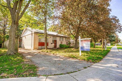 Photo 2 at 3859 Finch Avenue E, L'Amoreaux, Toronto
