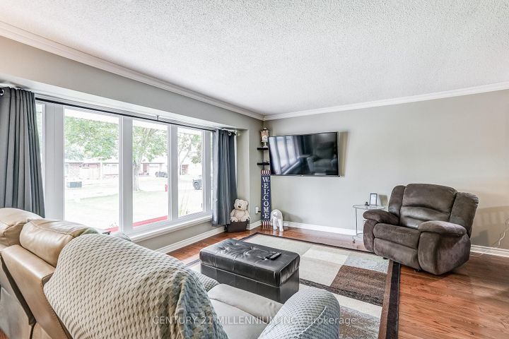 Photo 7 at 72 Glebe Crescent, Northgate, Brampton