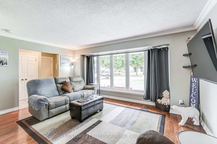 Photo 8 at 72 Glebe Crescent, Northgate, Brampton