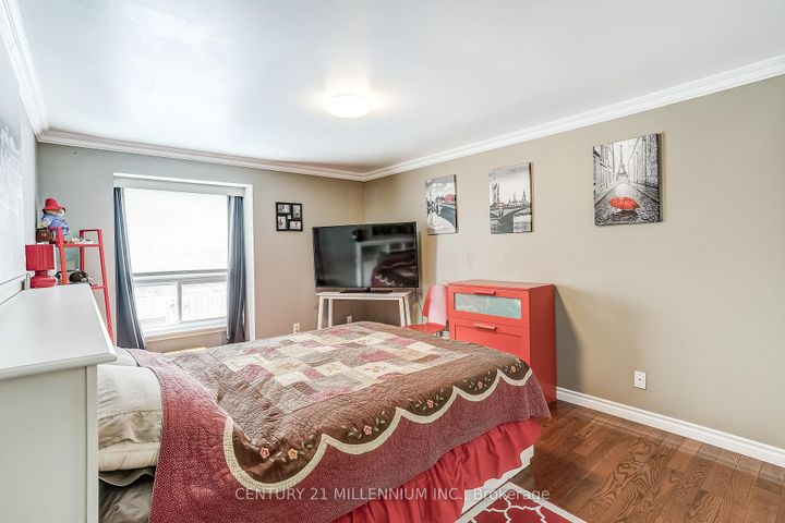 Photo 22 at 72 Glebe Crescent, Northgate, Brampton