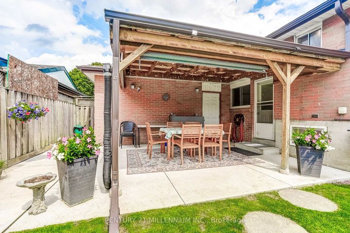 Photo 34 at 72 Glebe Crescent, Northgate, Brampton