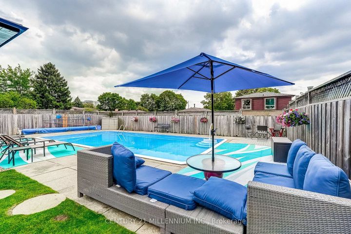 Photo 37 at 72 Glebe Crescent, Northgate, Brampton