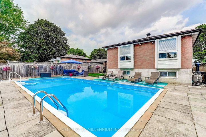 Photo 39 at 72 Glebe Crescent, Northgate, Brampton