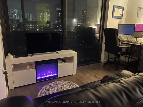 Photo 3 at 806 - 21 Lawren Harris Square, Waterfront Communities C8, Toronto