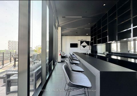 Photo 15 at 806 - 21 Lawren Harris Square, Waterfront Communities C8, Toronto