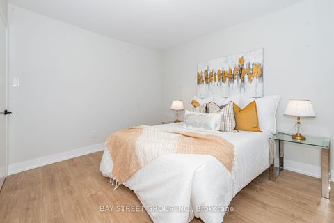 Photo 22 at 42 Faye Drive, Pleasant View, Toronto