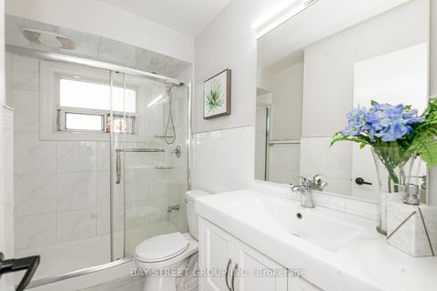 Photo 24 at 42 Faye Drive, Pleasant View, Toronto