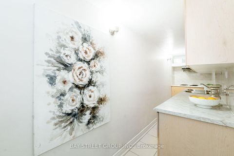 Photo 32 at 42 Faye Drive, Pleasant View, Toronto