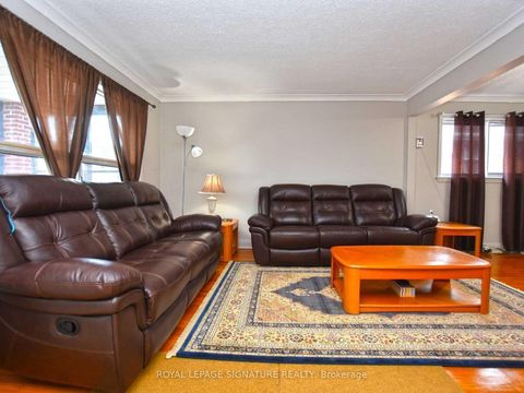 Photo 10 at 103 Richardson Avenue, Greenbrook, Toronto
