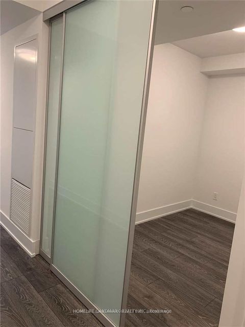 Photo 5 at 618 - 403 Church Street, Yonge Corridor, Toronto