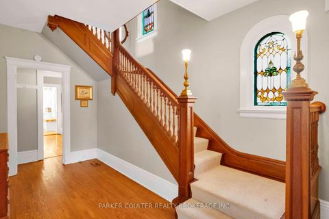 Photo 5 at 102 Clapperton Street, Wellington, Barrie