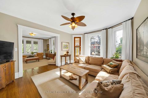 Photo 10 at 102 Clapperton Street, Wellington, Barrie