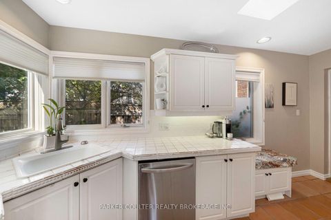 Photo 15 at 102 Clapperton Street, Wellington, Barrie