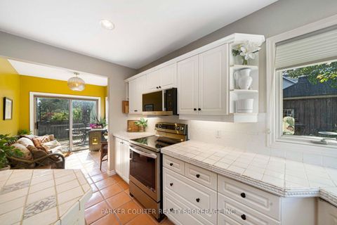 Photo 16 at 102 Clapperton Street, Wellington, Barrie