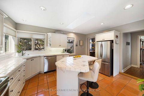 Photo 18 at 102 Clapperton Street, Wellington, Barrie