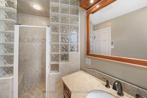 Photo 23 at 102 Clapperton Street, Wellington, Barrie