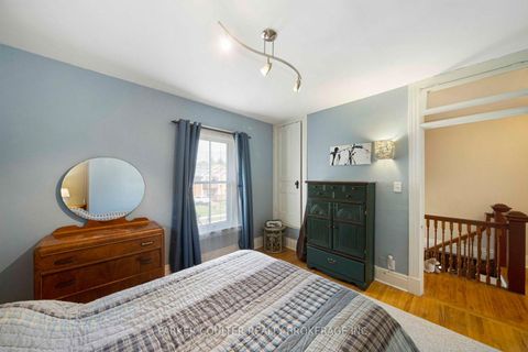 Photo 25 at 102 Clapperton Street, Wellington, Barrie