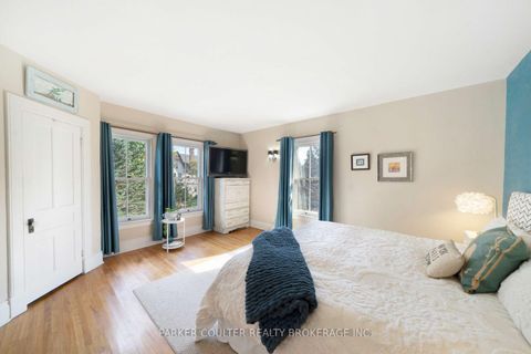Photo 28 at 102 Clapperton Street, Wellington, Barrie