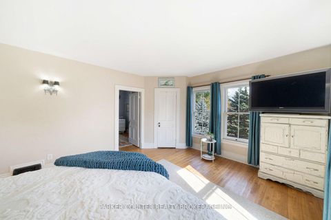 Photo 29 at 102 Clapperton Street, Wellington, Barrie