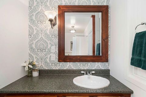 Photo 33 at 102 Clapperton Street, Wellington, Barrie