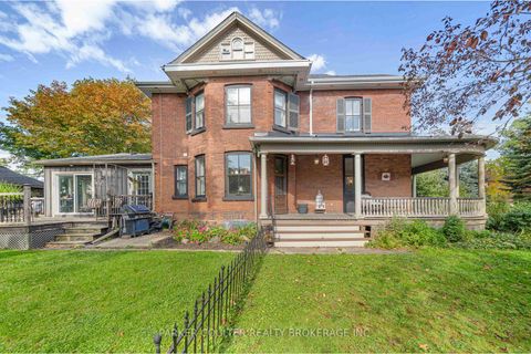 Photo 41 at 102 Clapperton Street, Wellington, Barrie