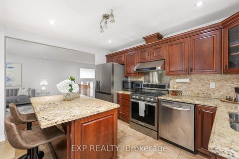 Photo 10 at 5 Tadcaster Place, Don Mills, Toronto