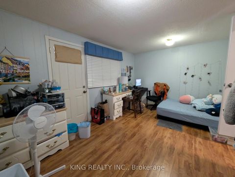 Photo 3 at 41 Courville Coachway, Pleasant View, Toronto