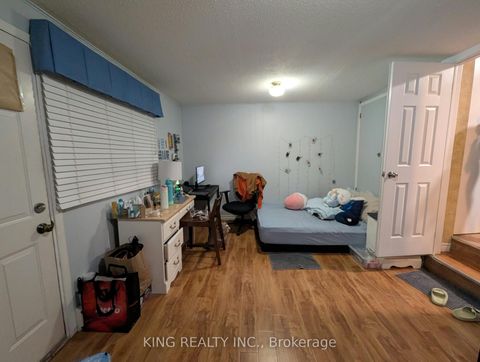 Photo 4 at 41 Courville Coachway, Pleasant View, Toronto