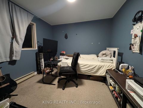 Photo 15 at 41 Courville Coachway, Pleasant View, Toronto