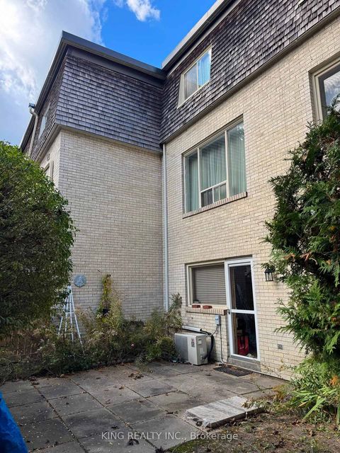 Photo 16 at 41 Courville Coachway, Pleasant View, Toronto