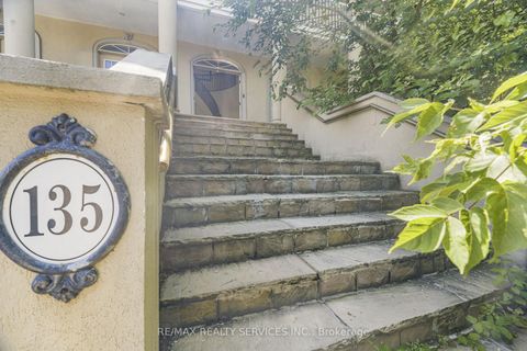 Photo 5 at 135 Spruce Avenue, South Richvale, Richmond Hill