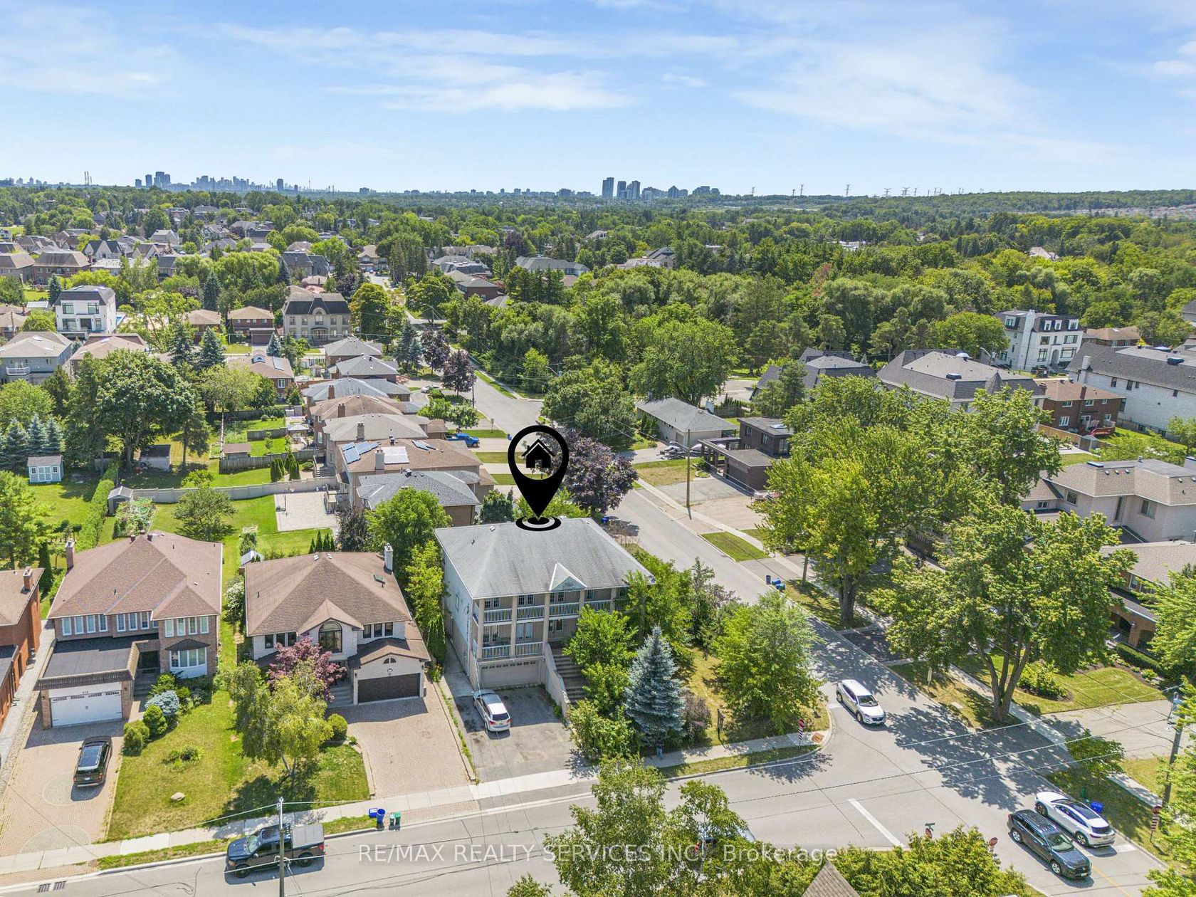 135 Spruce Avenue, South Richvale, Richmond Hill photo number 2