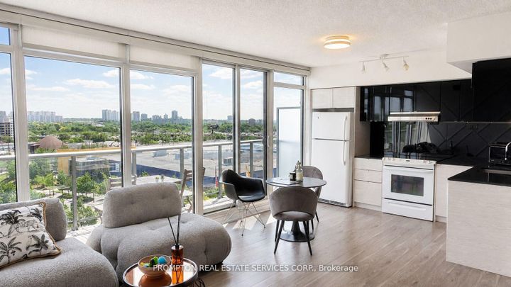 Photo 14 at 717 - 72 Esther Shiner Boulevard, Bayview Village, Toronto
