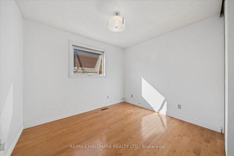 Photo 34 at 67 Chilmar Crescent, Uplands, Vaughan