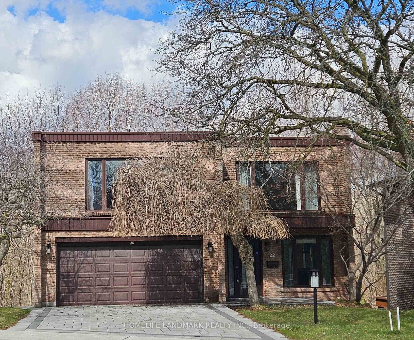 22 Coreydale Court, Bathurst Manor, Toronto 