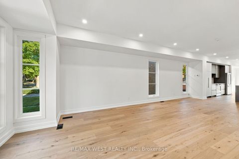 Photo 6 at 157 Aldercrest Avenue, Alderwood, Toronto