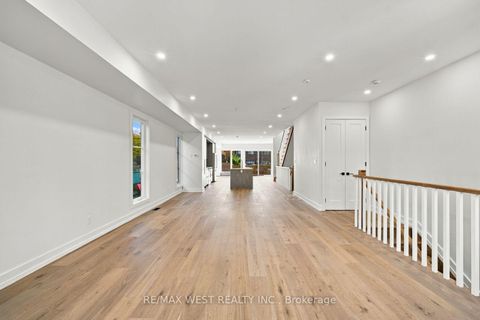 Photo 7 at 157 Aldercrest Avenue, Alderwood, Toronto