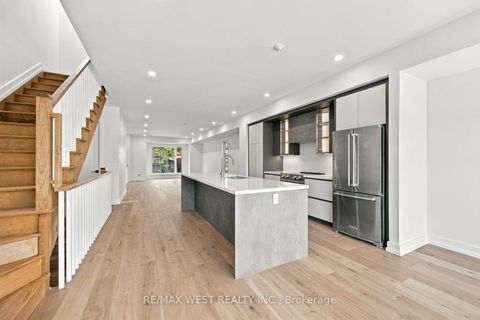 Photo 14 at 157 Aldercrest Avenue, Alderwood, Toronto