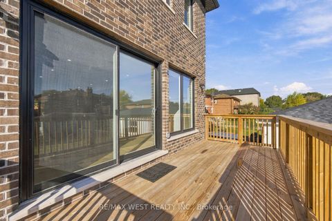 Photo 20 at 157 Aldercrest Avenue, Alderwood, Toronto