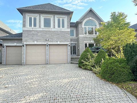Photo 1 at 31 Black Walnut Crescent, Langstaff, Richmond Hill