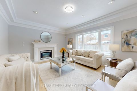 Photo 11 at 31 Black Walnut Crescent, Langstaff, Richmond Hill