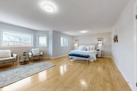Photo 18 at 31 Black Walnut Crescent, Langstaff, Richmond Hill