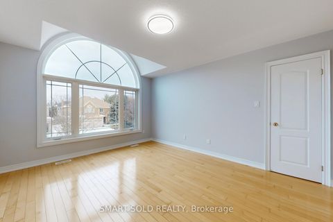 Photo 26 at 31 Black Walnut Crescent, Langstaff, Richmond Hill